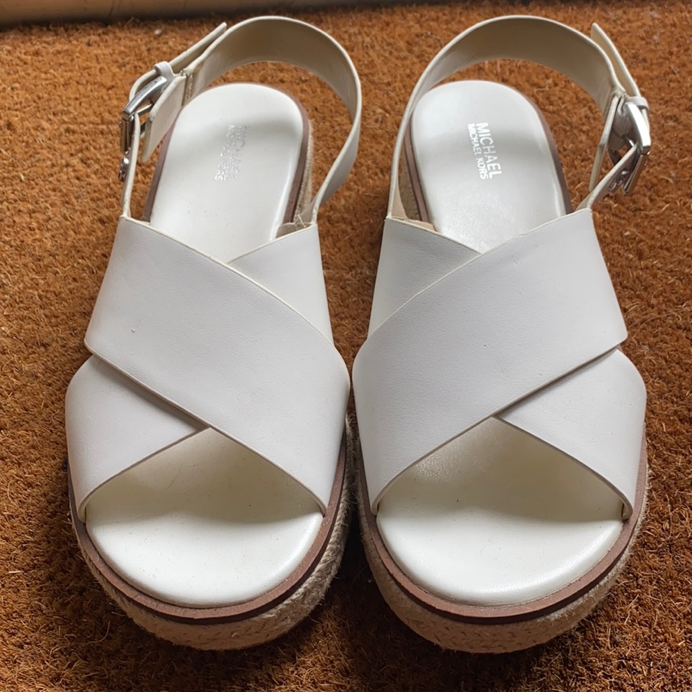 Michael Kors white leather platform sandals 8.5